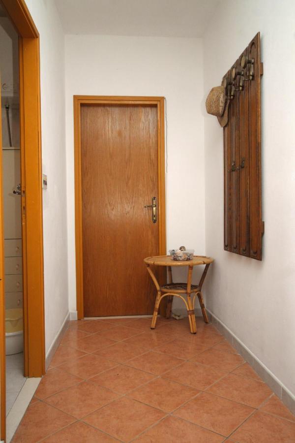 Seaside Apartments With A Swimming Pool Kneza, Korcula - 9269 Račišće Exterior foto